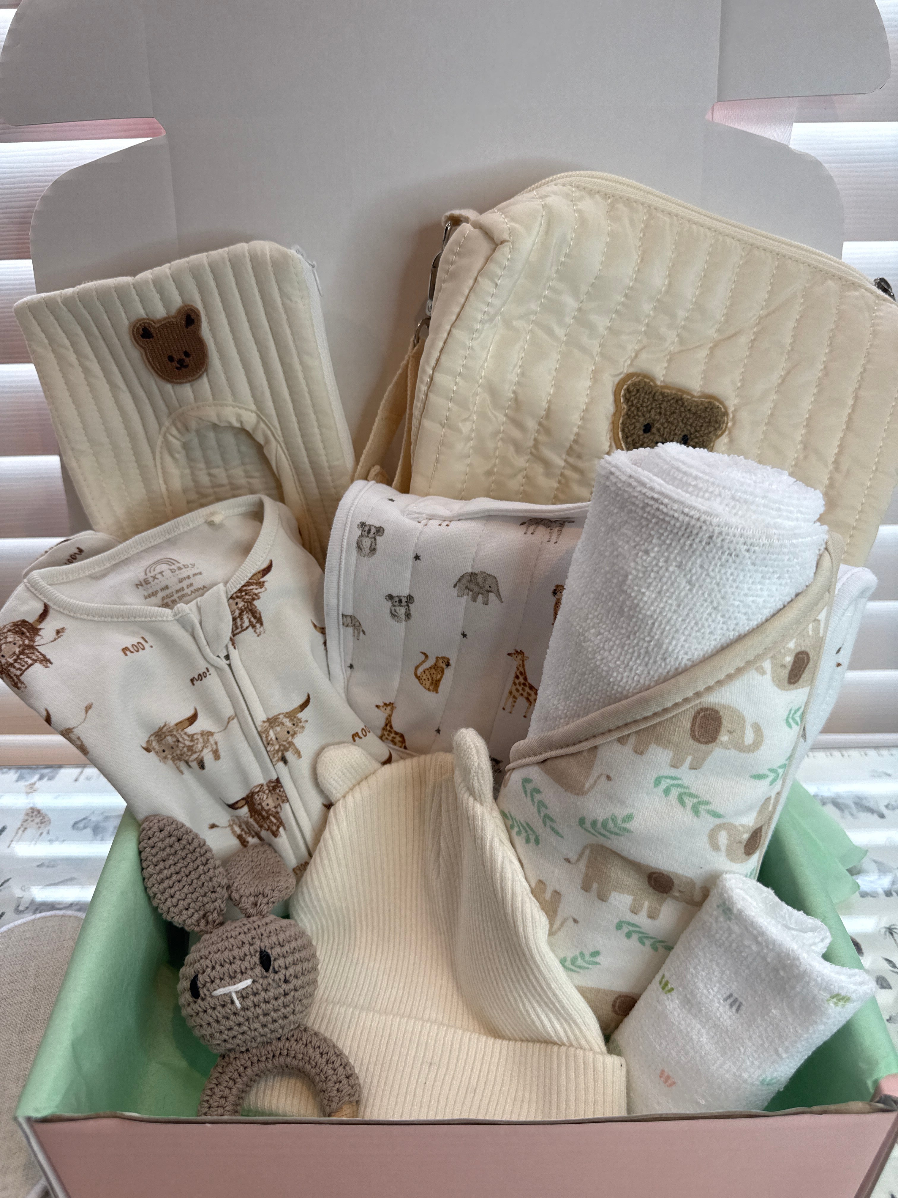 Baby Neutral 6 Ball Mystery Bundle + Baby Grow